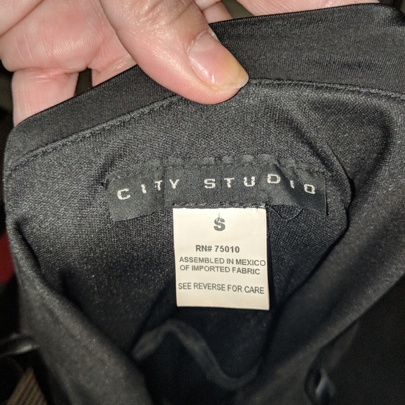 Dress - Picture 2 of 4